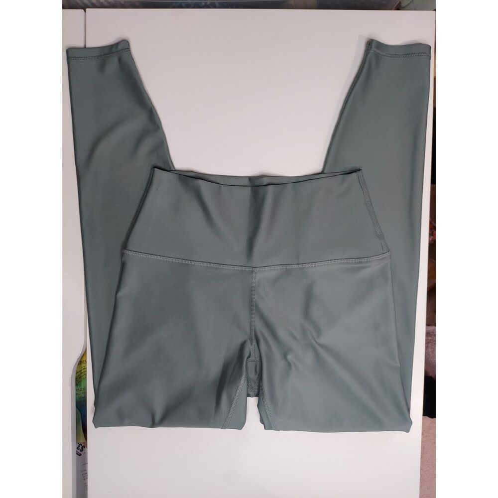 Avia Sage Green Leggings Sleek Yoga Pants Sz M Activewear Athleisure